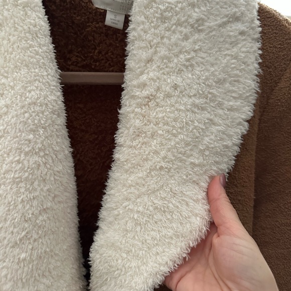 Barefoot Dreams Cozy Brown and Cream Jacket - Picture 2 of 6